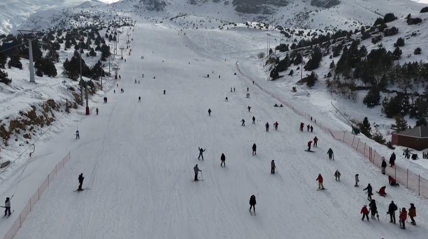 Ergan Kayak Merkezinde hafta sonu yoğunluğu