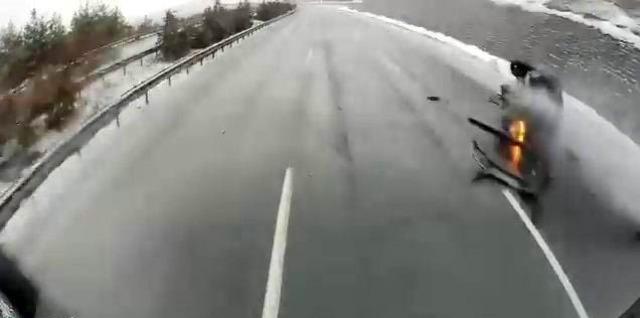 Hız ve buzlanma faciaya davetiye &ccedil;ıkardı 1