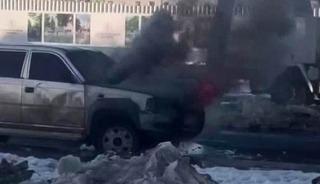 Seyir halindeki pikap alev aldı