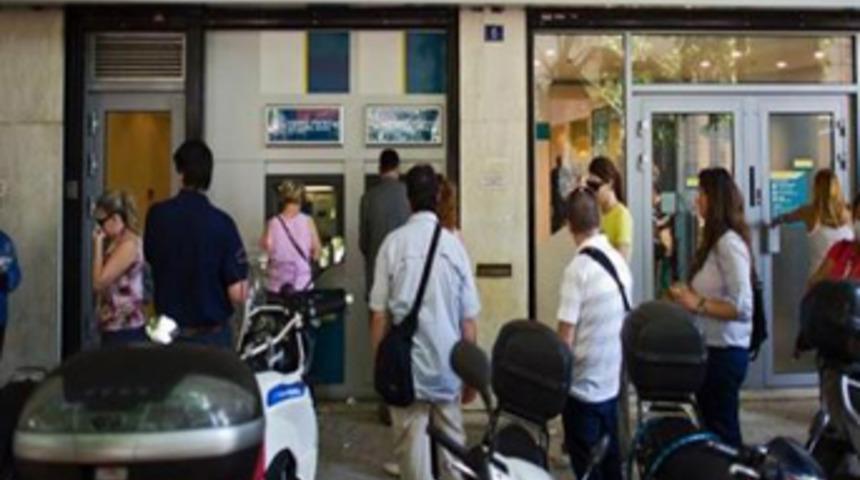 Yunanistan ATM'lerden para kesecek