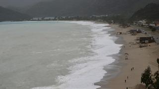 Fethiye'de sağanak sonrası Ölüdeniz'in rengi değişti