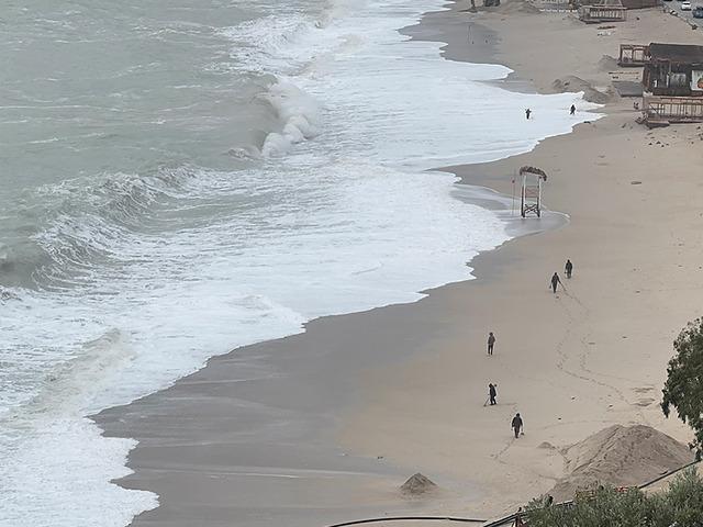 T&uuml;rkiye'nin başta gelen yazlık beldesi: Denizin rengi değişti!
