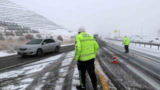 Meteoroloji’den Erzincan, Erzurum ve Bayburt için kuvvetli kar ve fırtına uyarısı