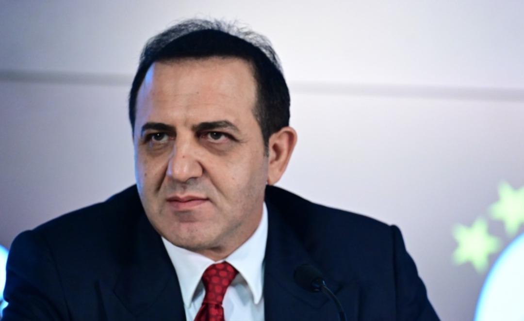 Şahan Gökbakar dan Abdullah Kavukcu ya olay "Simit" göndermesi! 3