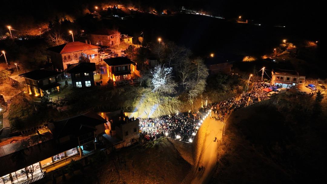 Karadeniz in yeni yıl geleneği "Kalandar" kutlandı! Halk kemen&ccedil;e eşliğine horon oynadı 2