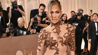 2026 Altın Küre'nin en kötü giyineni: Jennifer Lopez