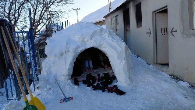 Hakkarili Yunus&rsquo;tan iglo evi 2