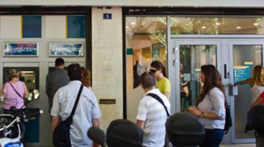 'Pazartesi bankalar açılmayabilir'