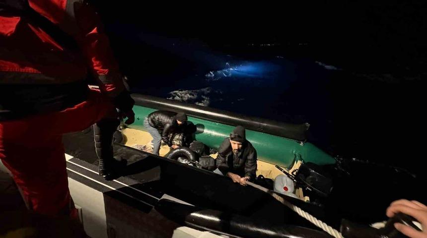 İzmir&rsquo;de 43 d&uuml;zensiz g&ouml;&ccedil;men yakalandı