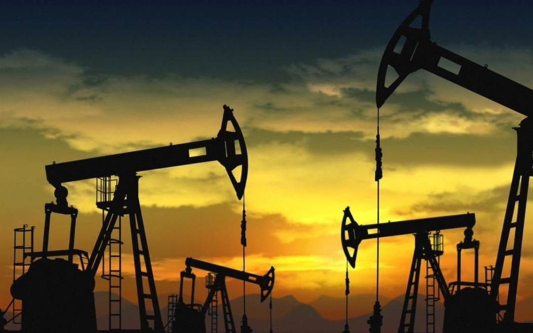 Petrol fiyatları d&uuml;şecek mi? Dev bankadan fiyat tahmini geldi 1