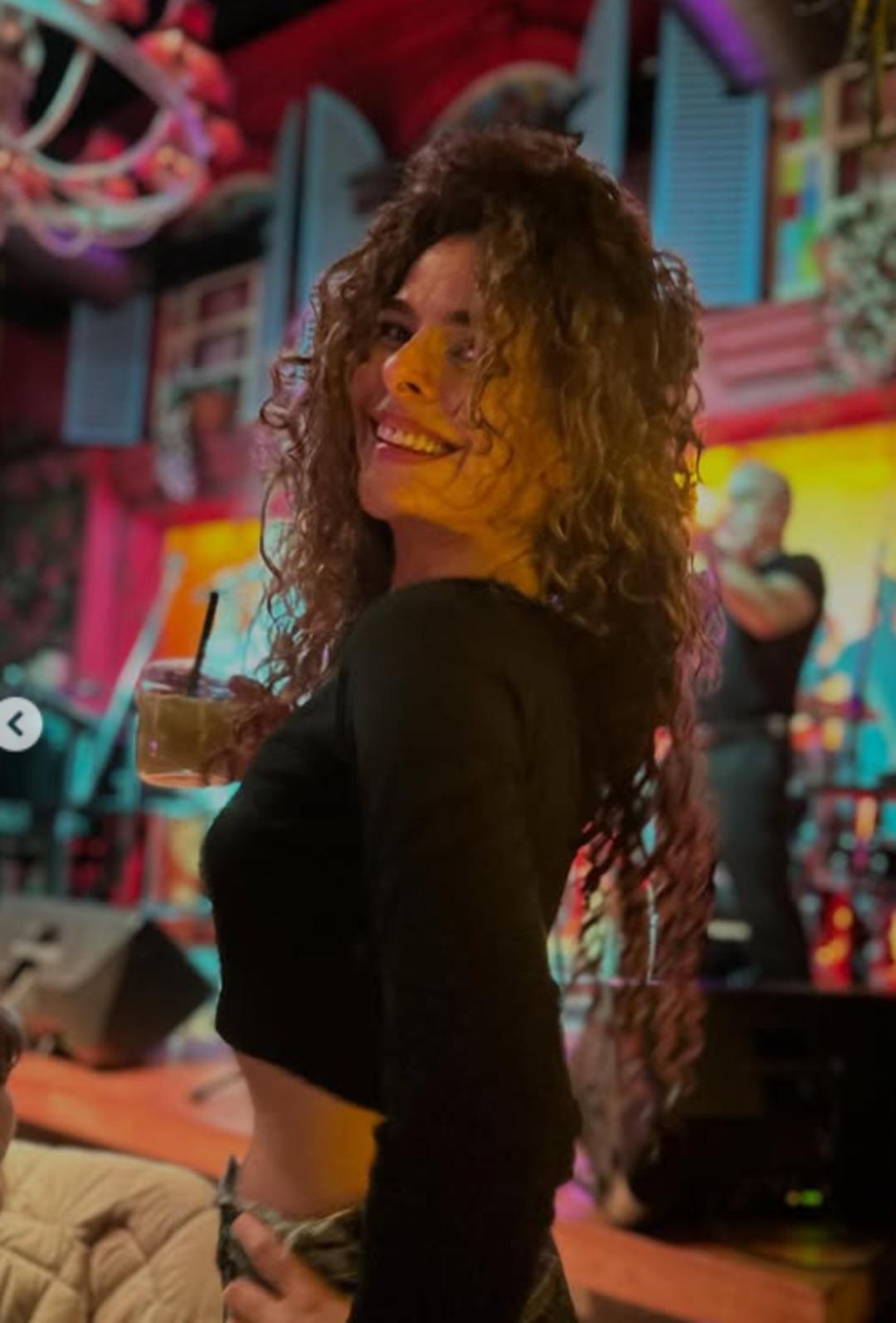 Gamze Topuz ve Celil Nal&ccedil;akan el ele! "20 yıllık arkadaşım" 2