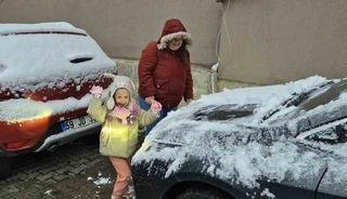 Tekirdağ&rsquo;da kar hasreti sona erdi: Beyaz manzaralar