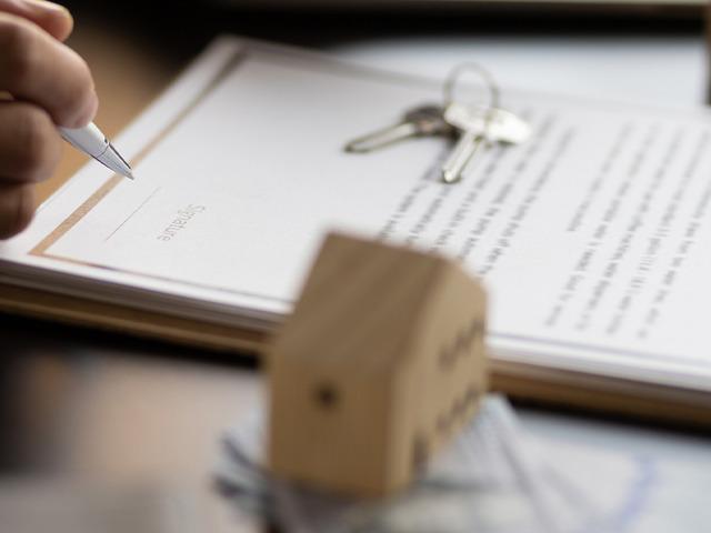 Ev alacak herkesi ilgilendiriyor! Tapu masrafı ne kadar oldu? İşte İstanbul&rsquo;da il&ccedil;e il&ccedil;e fiyatlar