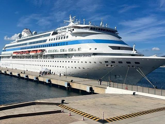 Kruvaziyer turizminde tarihi rekor! Yolcu sayısı 2 milyonu aştı