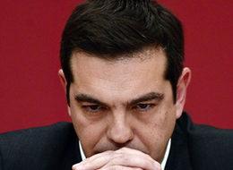 Moody's, Yunanistan'ın notunu düşürdü