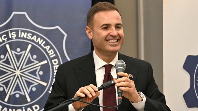 AK Parti'ye mi geçecek? Ahmet Akın'dan Cumhrbaşkanı Erdoğan'a: Umreden selamlar saygılar. Dualar edeceğim ona