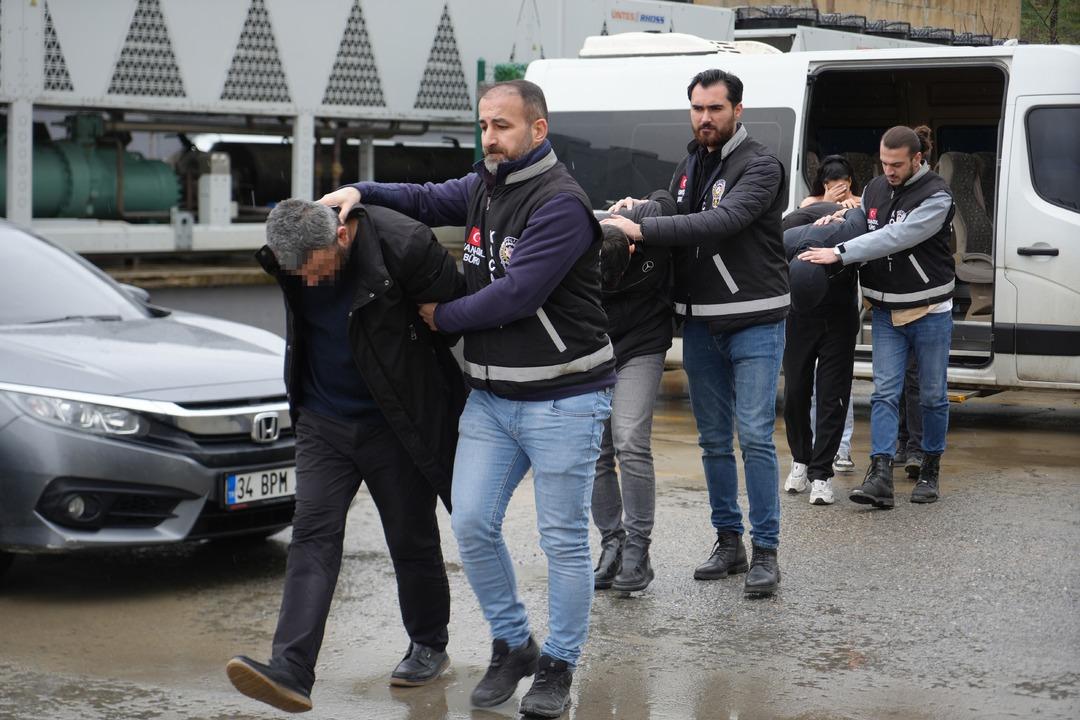 3,5 milyar TL lik vurgun ve lüks villada keyif! İhbar örgütün üyesinden geldi 2