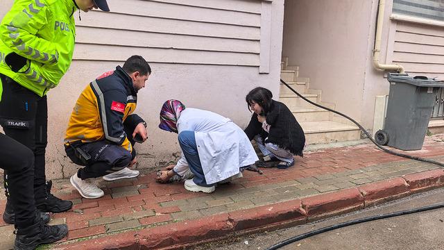 Bursa'da yangında can pazarı... Çocuklar tahliye edildi, kediler kurtarıldı