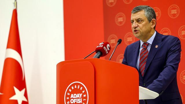 Özgür Özel'den sert sözler: AK Parti kaynağı vatandaşla değiş, yandaşla bölüşmektedir