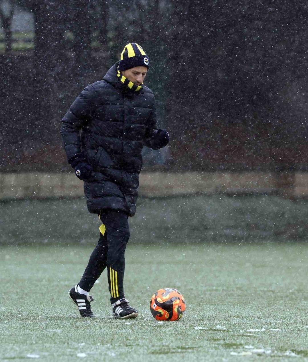 Fenerbah&ccedil;e&rsquo;de Beyoğlu Yeni &Ccedil;arşı ma&ccedil;ının hazırlıkları başladı 3