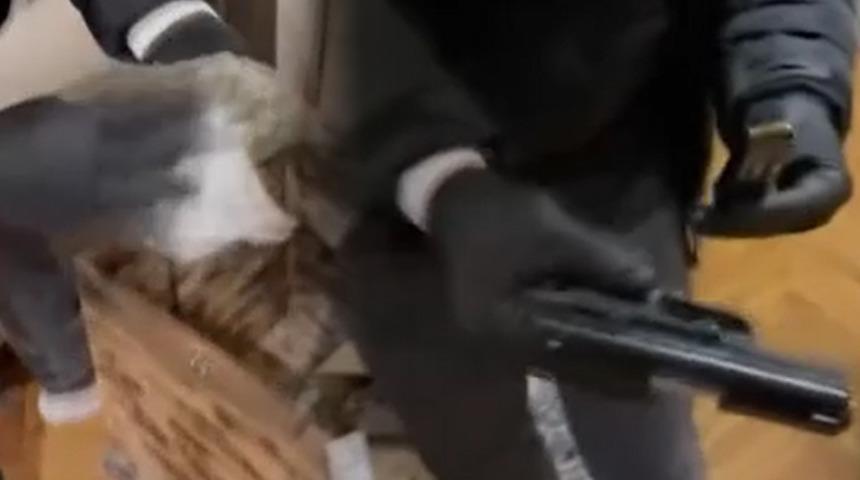 Hepsi tutuklandı! Avukat 'kurye' &ccedil;ıktı: Polis noktalarından b&ouml;yle ge&ccedil;mişler