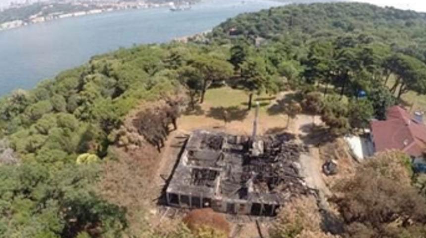 Cengiz İnşaat’ın iş makineleri Fethi Paşa Korusu’nda