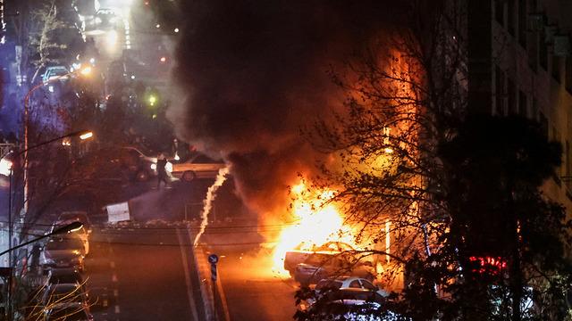 İran’da kaos derinleşiyor: 16 günde 646 ölü, ABD’den ‘acil tahliye’ çağrısı
