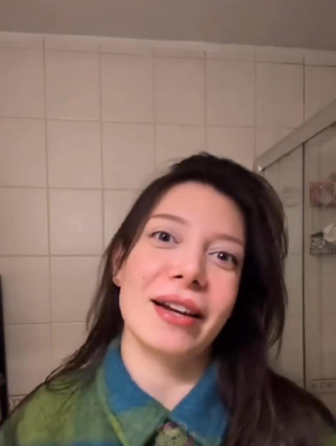 Alemin Kıralı nın &lsquo;Oben&rsquo;i Birsu Demir kaşlarını değiştirip paylaştı! "Yıllarca dalga ge&ccedil;tiniz" 2