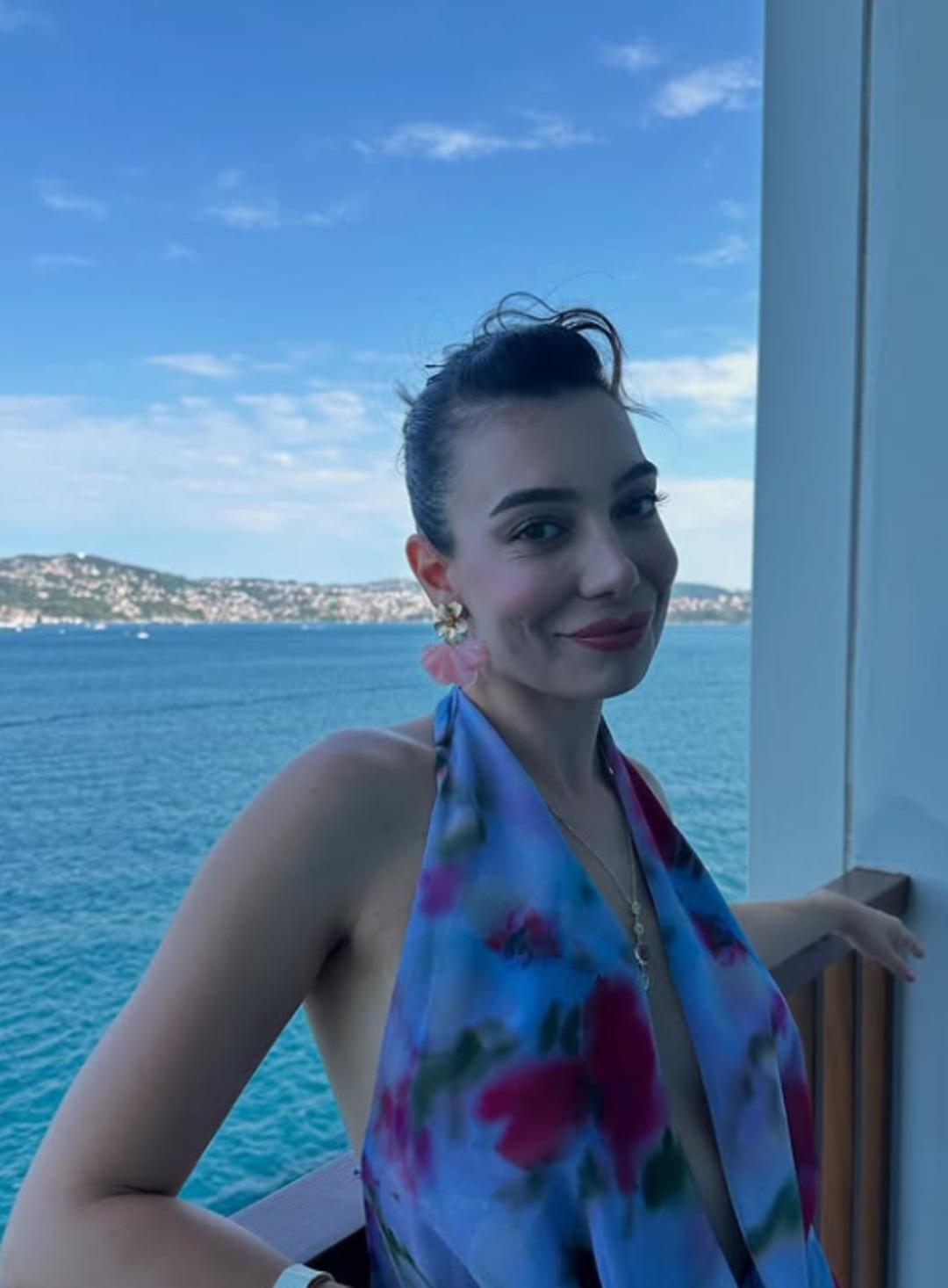 Alemin Kıralı nın &lsquo;Oben&rsquo;i Birsu Demir kaşlarını değiştirip paylaştı! "Yıllarca dalga ge&ccedil;tiniz" 3