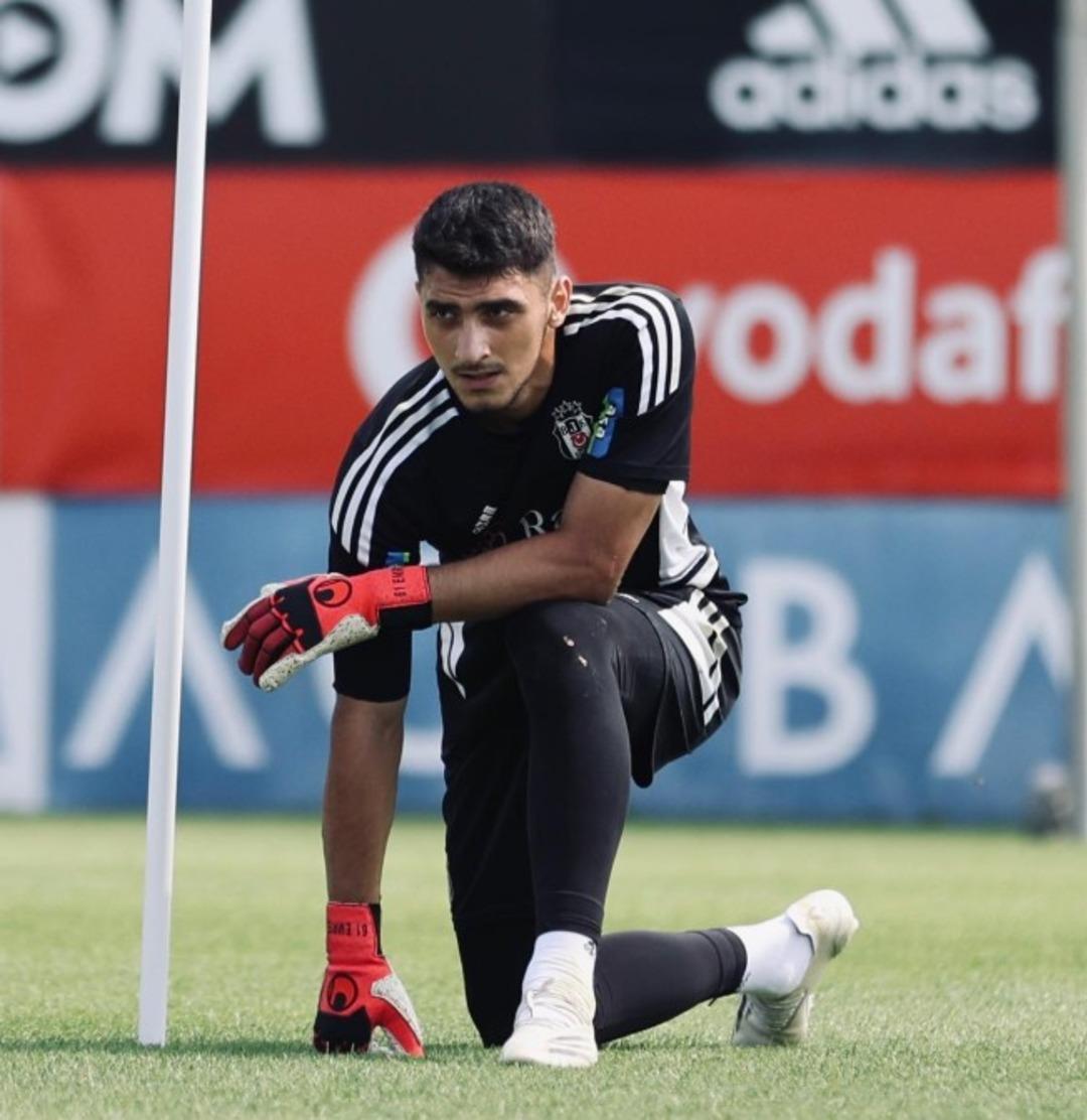 G&ouml;zleri Karadeniz in Fatoş u T&uuml;rk&uuml; Su Demirel yeni sevgilisiyle g&ouml;r&uuml;nt&uuml;lendi! Beşiktaş ın yıldızı ile aşk yaşıyor 2