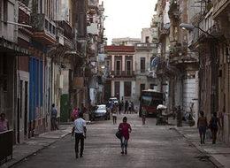 Kübalılar ambargonun kalkmasını istiyor