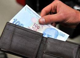 Kur Üzerinden Yüzde 3 Komisyon Alan Bankadan Parasını Geri Aldı