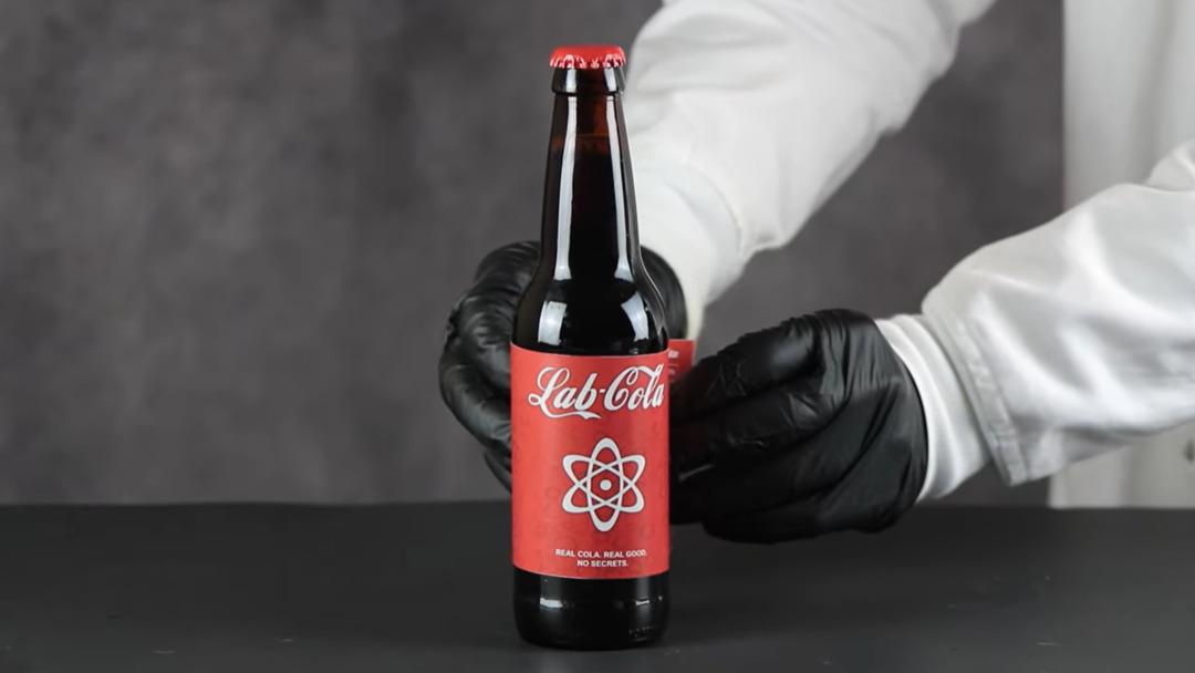 Coca Cola nın tarifi artık sır değil! 130 yıllık gizem YouTuber tarafından &ccedil;&ouml;z&uuml;ld&uuml; 1