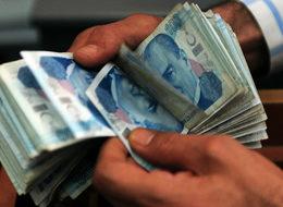 FT: Erken seçimler öncesinde Türk Lirası baskı altında