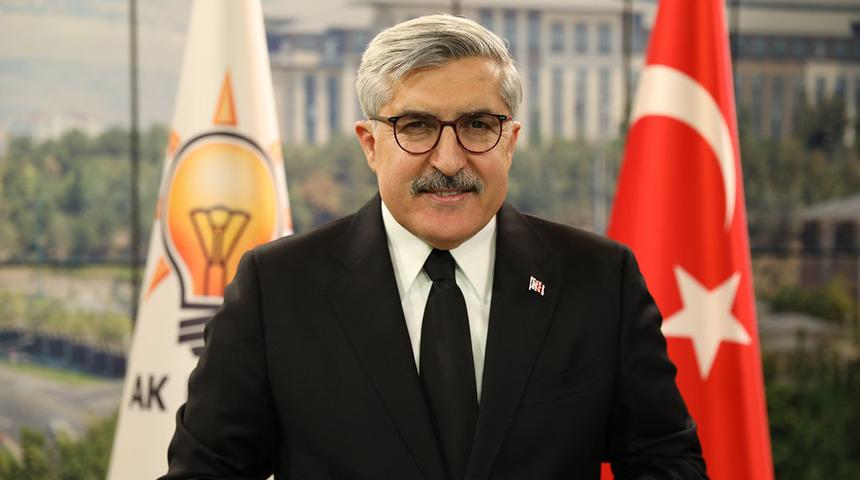 AK Partili H&uuml;seyin Yayman&rsquo;dan &Ouml;zg&uuml;r &Ouml;zel&rsquo;e sert s&ouml;zler: &ldquo;CHP intihar ediyor&rdquo;