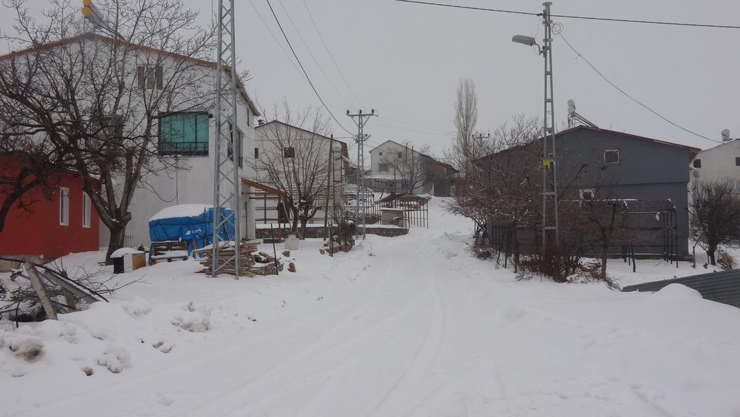 Bu k&ouml;yde kış aylarında sadece bir aile yaşıyor!  2