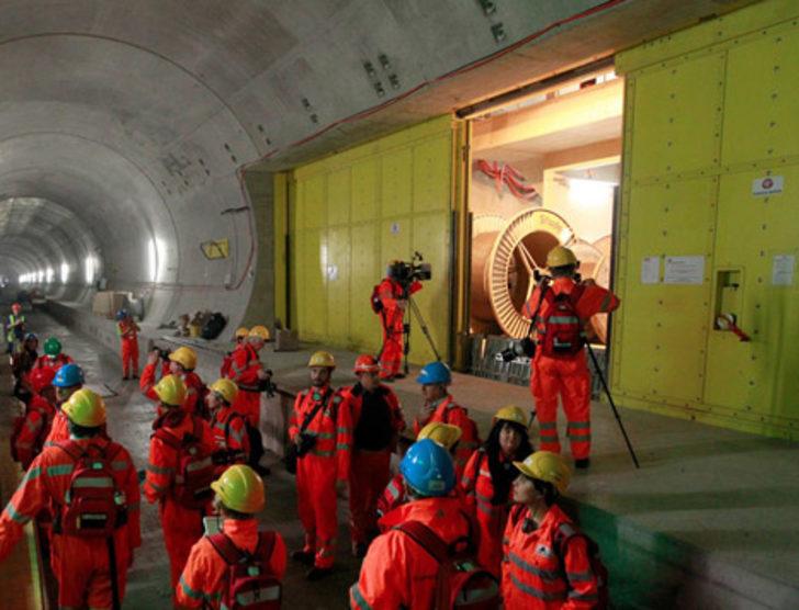 Tam 57 km! Dünyanın en uzun tüneli tamamlandı G3