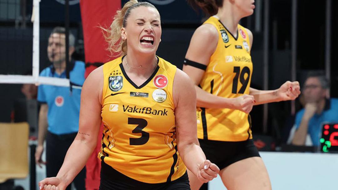 VakıfBank Kadın Voleybol Takımı, lig ve Avrupa da doludizgin 4