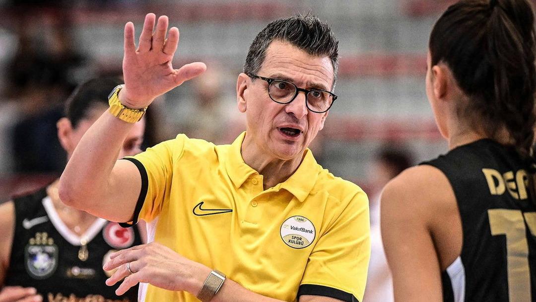 VakıfBank Kadın Voleybol Takımı, lig ve Avrupa da doludizgin 5