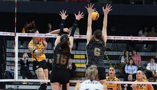 VakıfBank Kadın Voleybol Takımı, lig ve Avrupa'da doludizgin