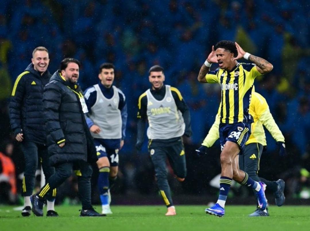 Tedesco dan bomba a&ccedil;ıklamalar! "Her an s&uuml;rprizlere a&ccedil;ık" diyerek transferi duyurdu 2