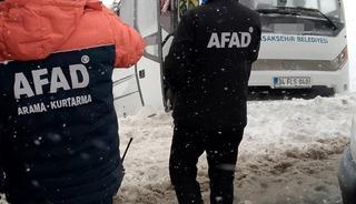 Cenaze taşıyan minib&uuml;s devrildi: 22 yaralı