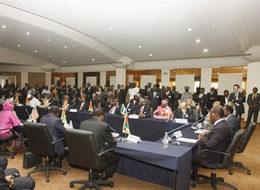 15 ülke ortak para birimi için toplandı