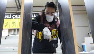 12 yıl &ouml;ğretmenlikten sonra marangoz oldu