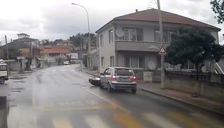 Otomobilin &ccedil;arptığı yaşlı kadın hayatını kaybetti