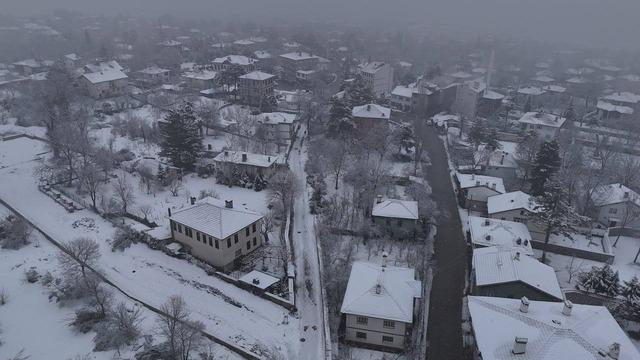 Safranbolu&rsquo;da kar yağışı tarihi konakları yeniden beyaza b&uuml;r&uuml;d&uuml; 3