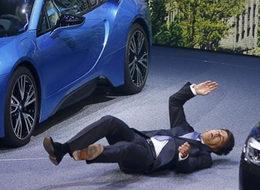 BMW CEO'su yere yığıldı