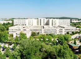 Bu okuldan mezun olan herkesin işi hazır