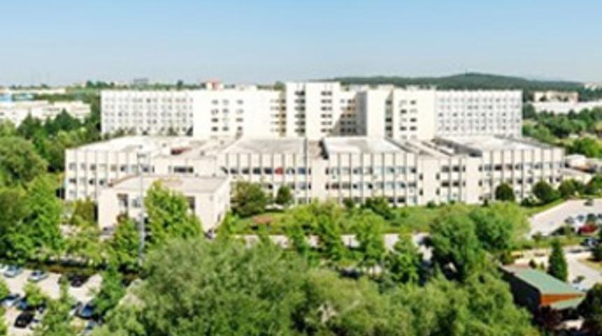 Bu okuldan mezun olan herkesin işi hazır