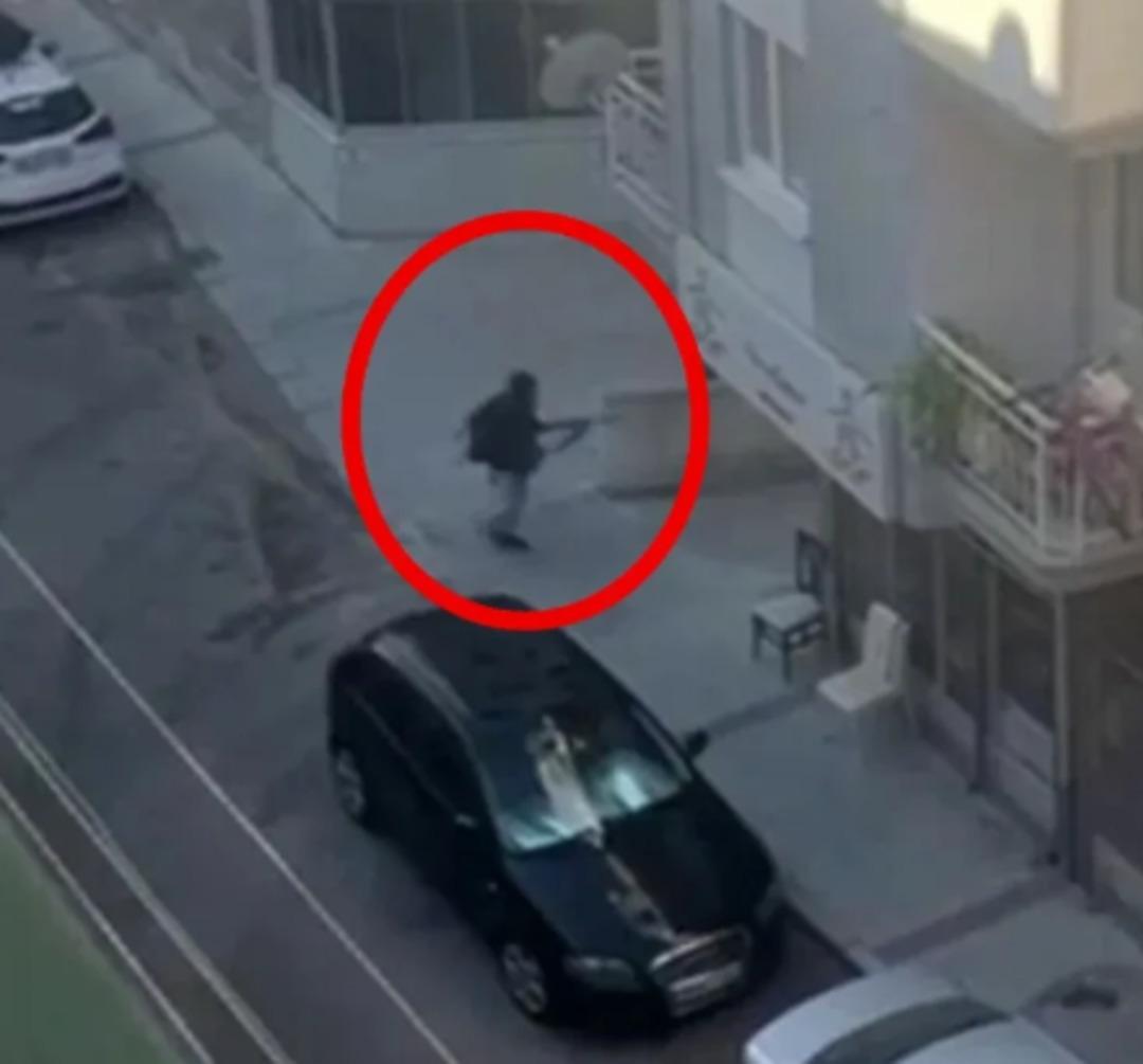 Hedefinde Sertab Erener konseri de varmış! DEAŞ lı ter&ouml;rist İzmir de 3 polisi şehit etmişti 1